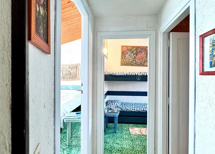 La Farfalla Blu Sul Mare *